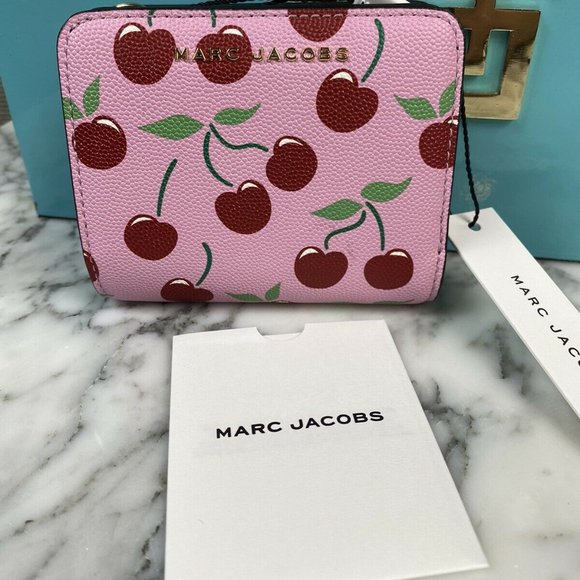 Marc Jacobs Handbags - Marc Jacobs Taille Pink Cherry Wallet Coin Purse